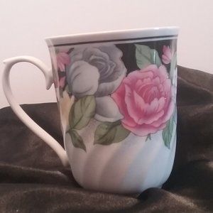 Lynns fine china cup